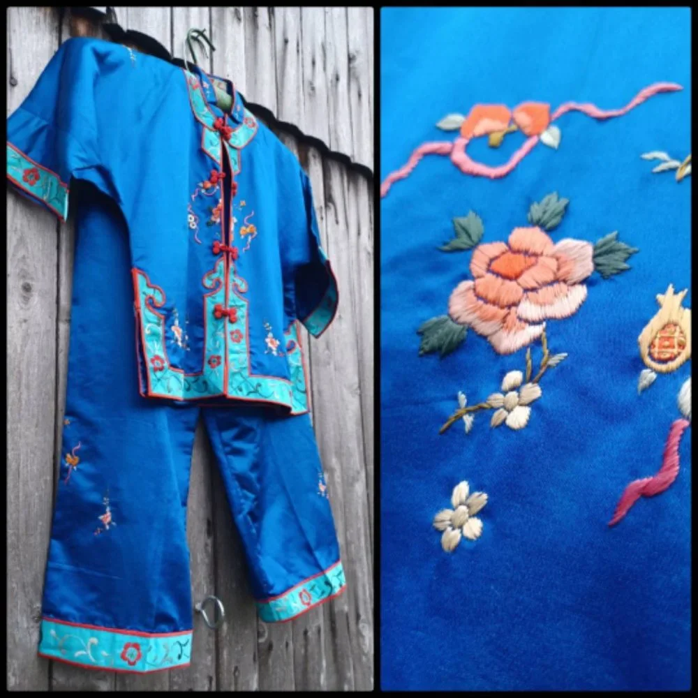 Vintage 50s embroidered Golden Deer pure blue silk loungewear Childrens Kids 6